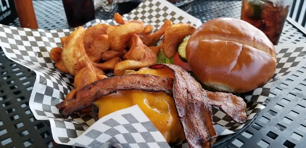 Bully's Bacon Burger